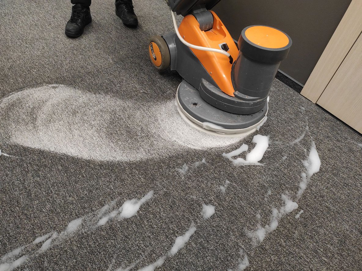 Cleaning carpets